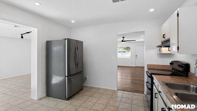 Foto del edificio - 1713 N Markdale