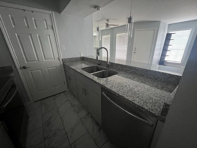 Foto del edificio - 12480 Abrams Rd