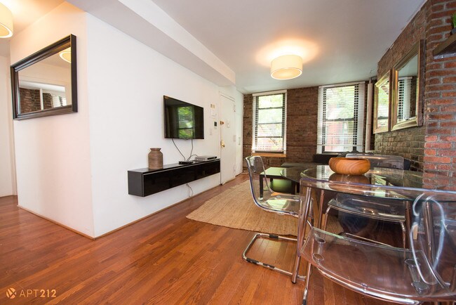 Building Photo - 150 Bowery