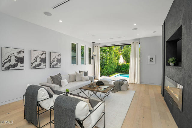 Foto del edificio - 5622 Natick Ave
