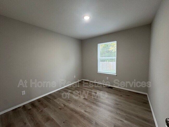 Foto del edificio - 206 Rosalie St