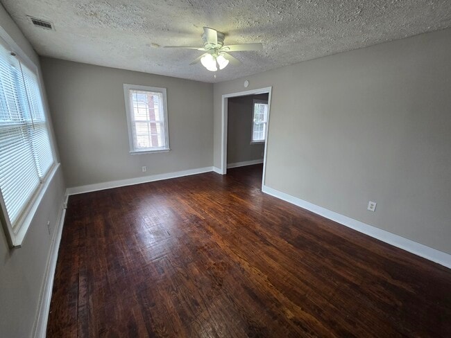 Building Photo - 2018 Lanier Dr