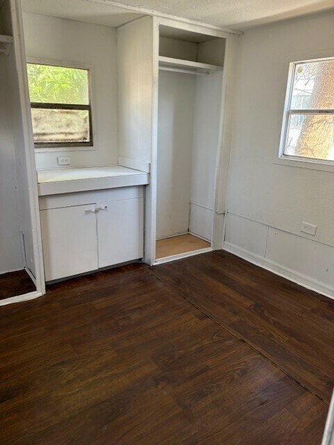 Foto del edificio - 920 Boardwalk Ln