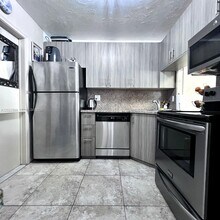 Building Photo - 1801 S Ocean Dr