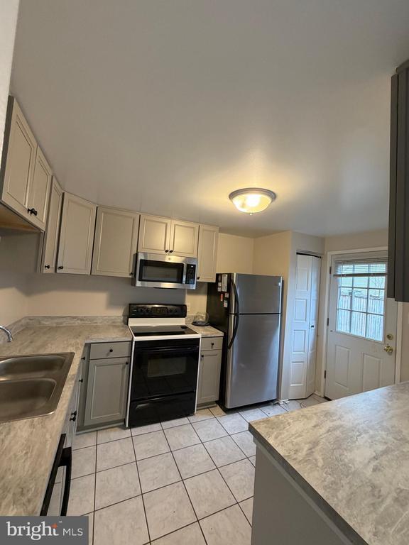 Foto del edificio - 327 James St