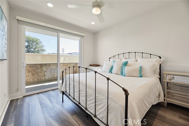 Building Photo - 1648 Topanga