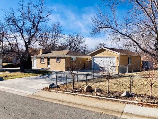 Building Photo - 6055 Benton St