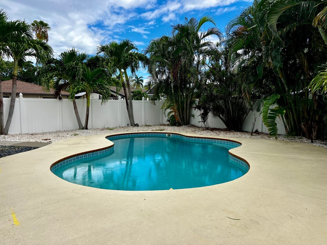 Foto principal - 1585 Pennsylvania Ave NE