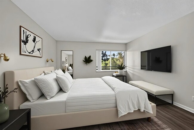 Foto del edificio - 711 N Pine Island Rd