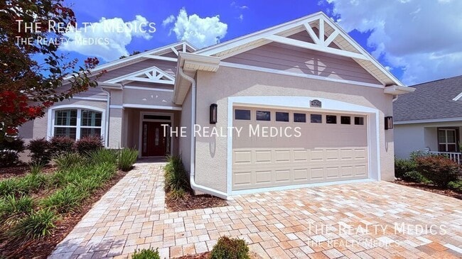 Building Photo - 4791 NE 125th Lp