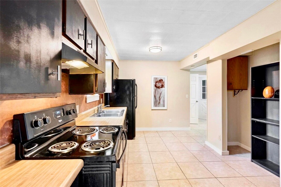 Primary Photo - 823 N Arlington Ave