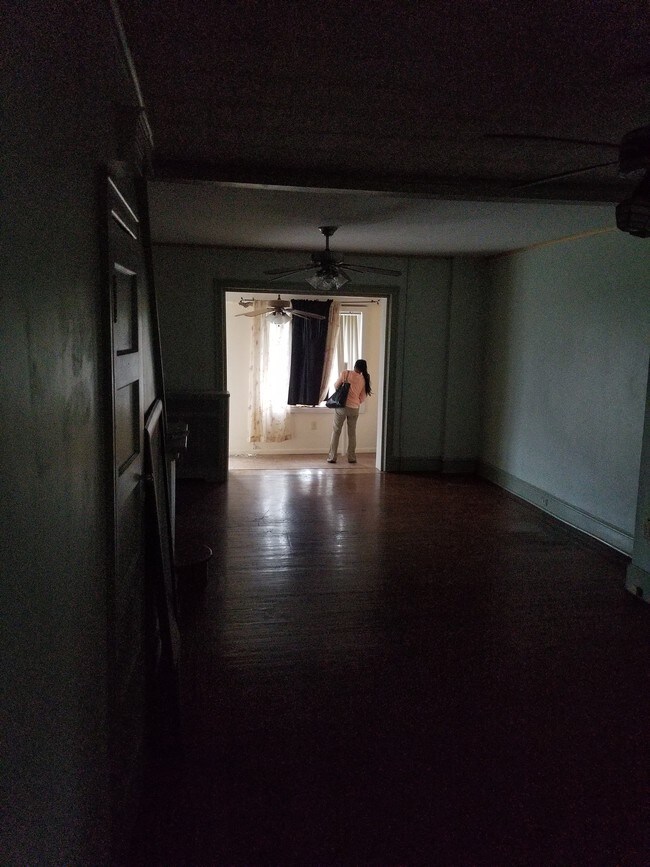 From back of the living room looking forward - 6438 Clearview St