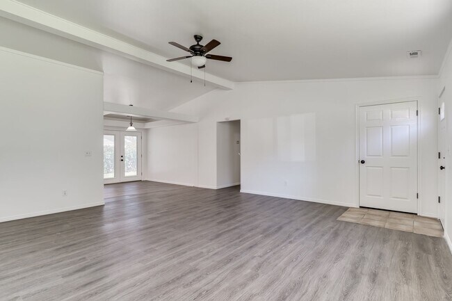 Foto del edificio - Incredible Single Family Home for Rent in ...