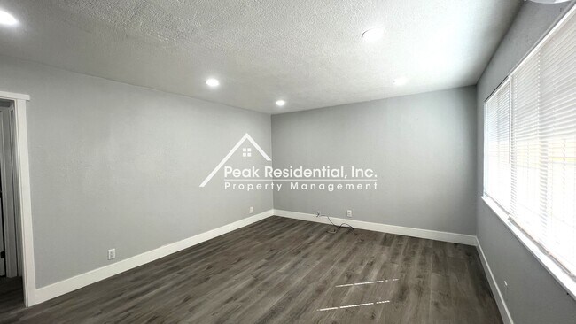 Foto del edificio - 43rdAve3915