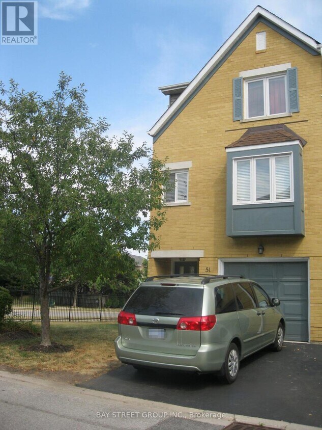 Primary Photo - 2300-2300 Brays Ln