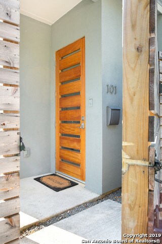 Building Photo - 128 Marcia Pl