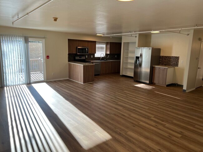 Cocina y comedor - 2352 S Braun Way
