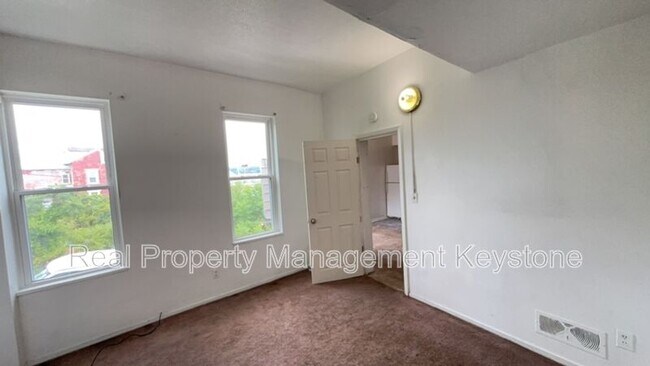 Building Photo - 429 Island Ave