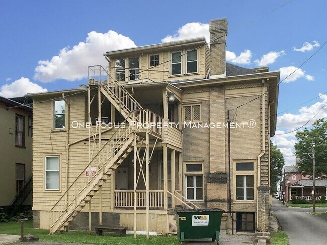 Foto del edificio - 519 W 4th St