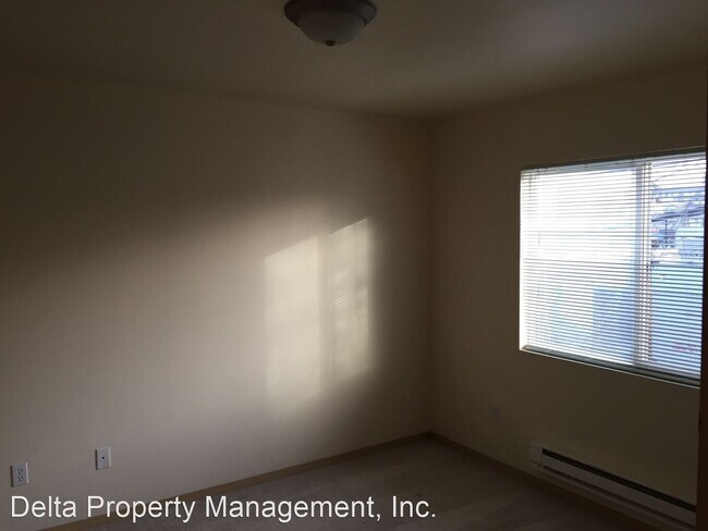 Building Photo - 3017 W Marine View Dr