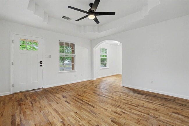 Foto del edificio - 6307 Chesterfield Ave