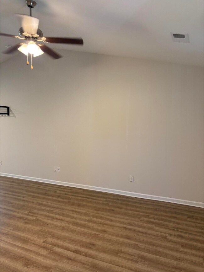 Foto del edificio - 2185 Stillpointe Dr