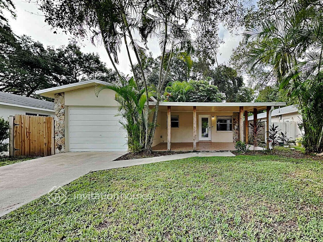 Primary Photo - 5842 79th Ave