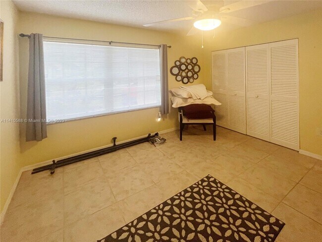 Building Photo - 7100 NW 30th Ct