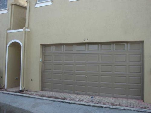 Building Photo - 939 SW 147th Ter