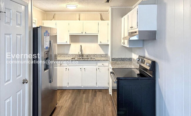 Foto del edificio - 6100 Pisgah Dr NW