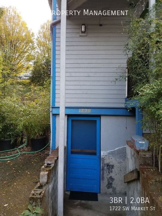 Building Photo - 1722 SW Market St