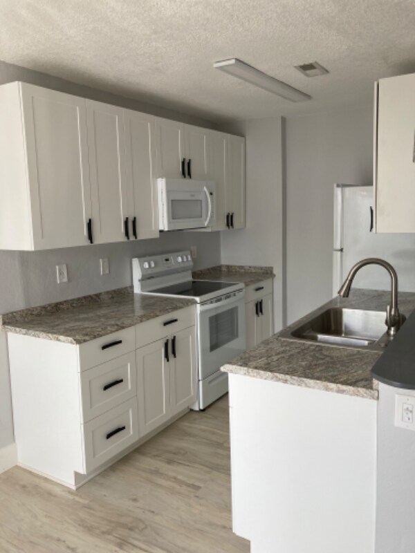 Foto del edificio - 8800 Bardmoor Blvd