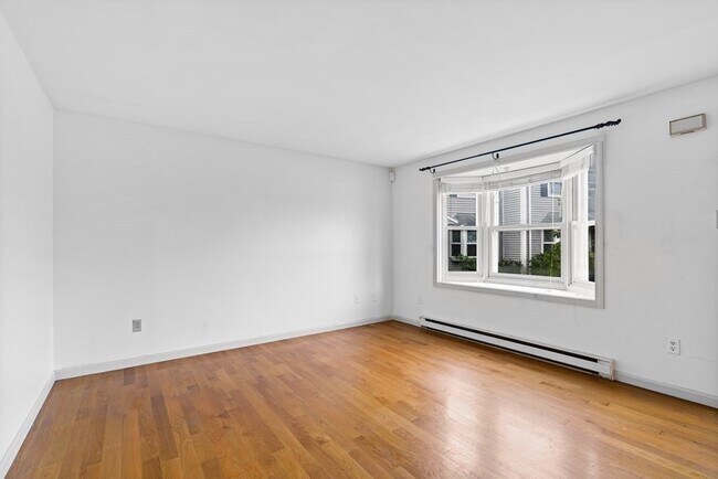 Foto del edificio - 642 Canterbury St