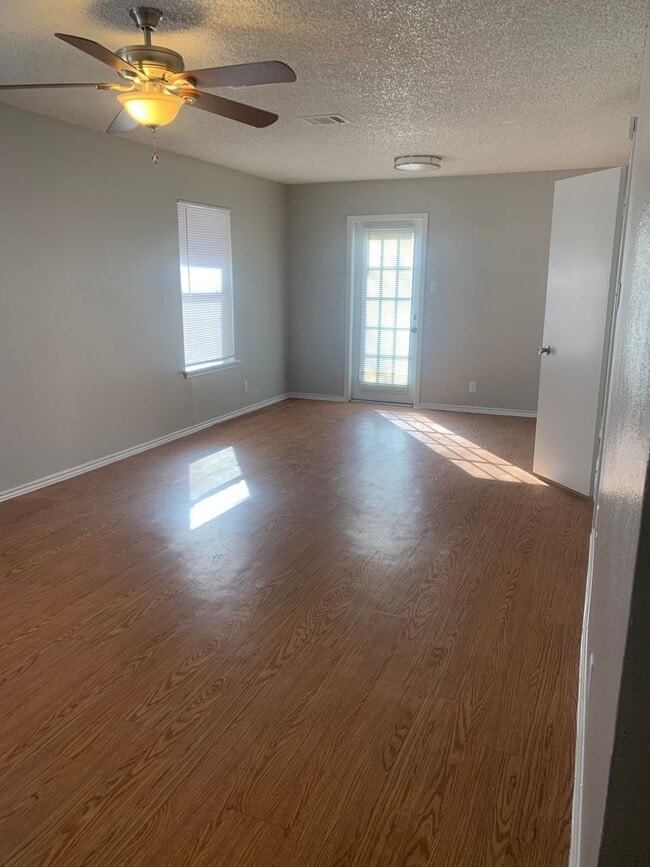 Photo - 7814-7816 Las Olas Blvd Apartment