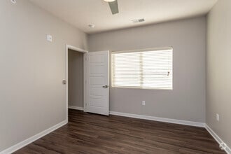 Oriole - Bedroom - The Reserve on 77