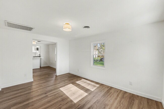 Foto del edificio - 510 Parsons Rd