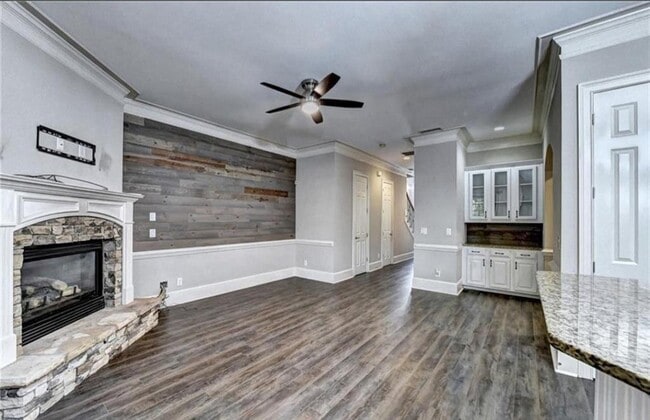 Foto del edificio - 7544 Portbury Park Ln