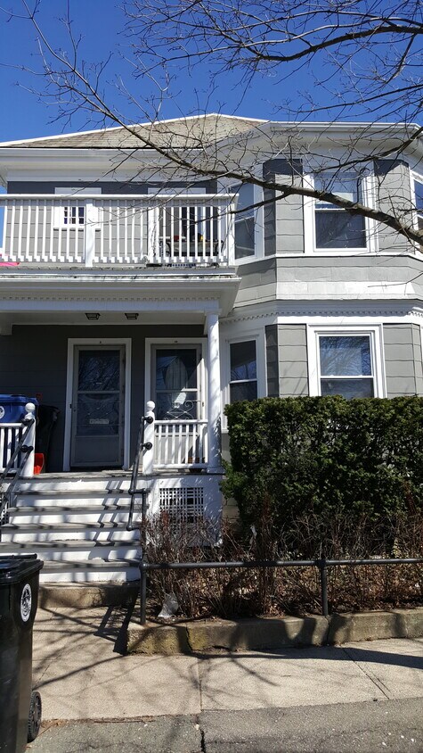 Primary Photo - 13 Geneva St