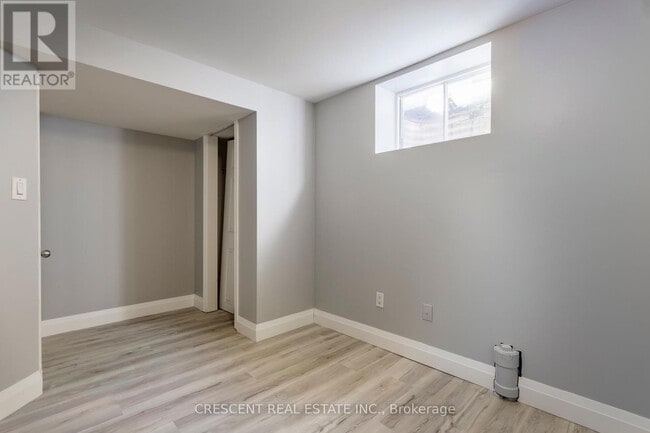 Building Photo - 3926 Midhurst Ln