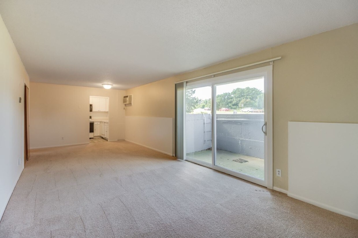 Hull Apartments 1127 N Hagadorn Rd East Lansing, MI Apartments for