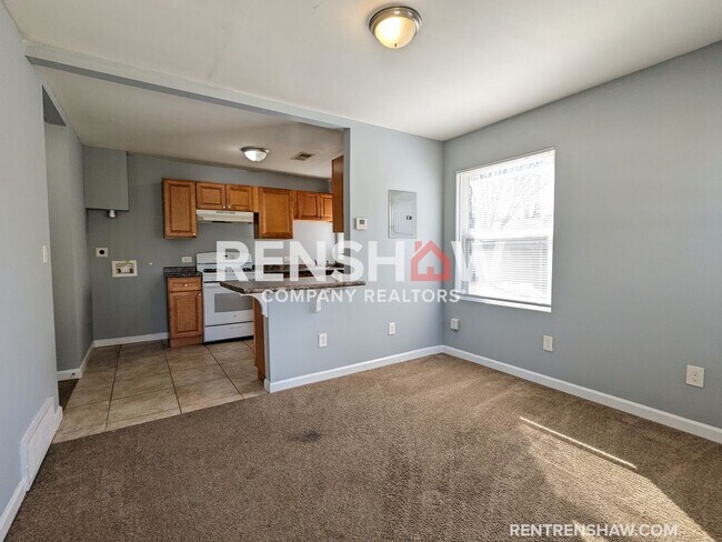 Foto del edificio - 2457 Hale - Renovated - Duplex - Binghampt...