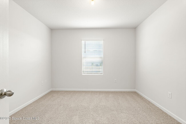 Foto del edificio - 542 Hamy St