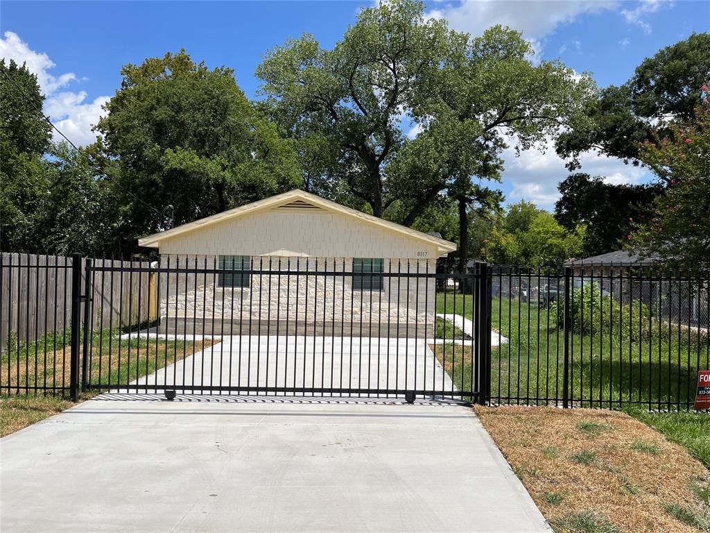 Primary Photo - 8117 Richland Dr