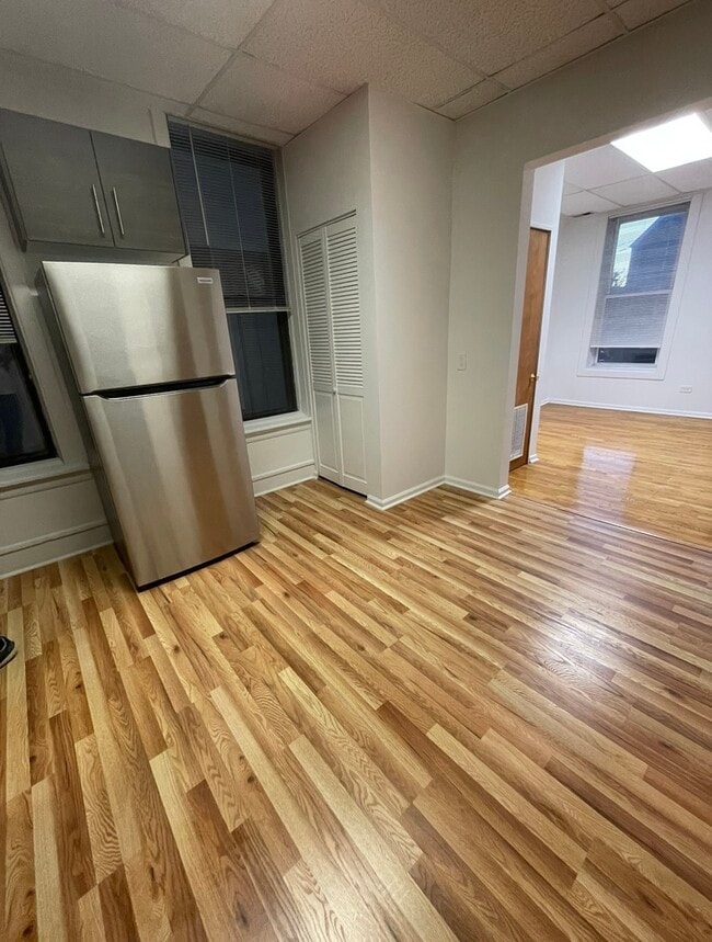 Building Photo - 1302 N Cleaver St