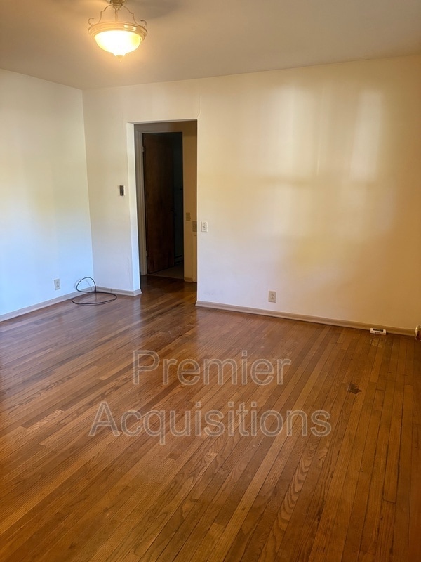 Photo - 1615 Seminary St Apartment