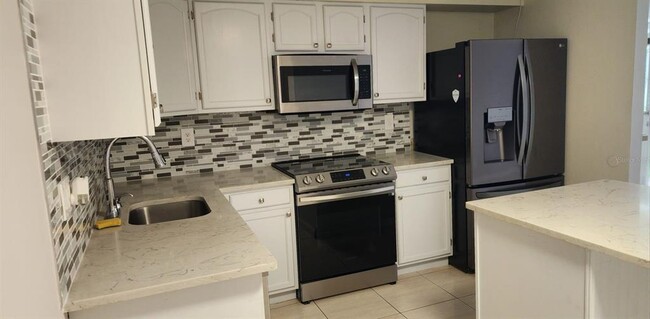 Building Photo - 3429 Wilson Dr