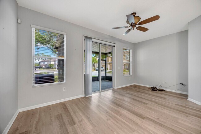 Foto del edificio - 3 Bedroom 2 Bathroom Townhouse