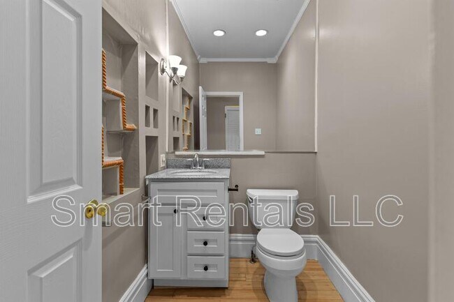 Building Photo - 4133 Laclede Ave