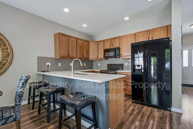 Foto del edificio - 2333 Windrow Dr