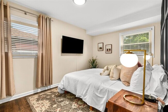 Foto del edificio - 28232 Floral St
